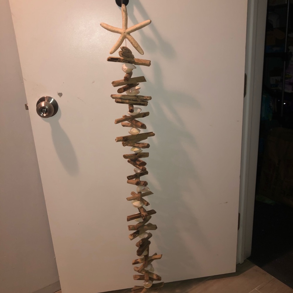 Driftwood/shell hanging decor